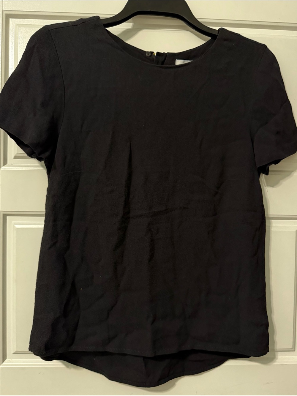 H&M Black Short-Sleeve Crewneck Blouse back gold zipper